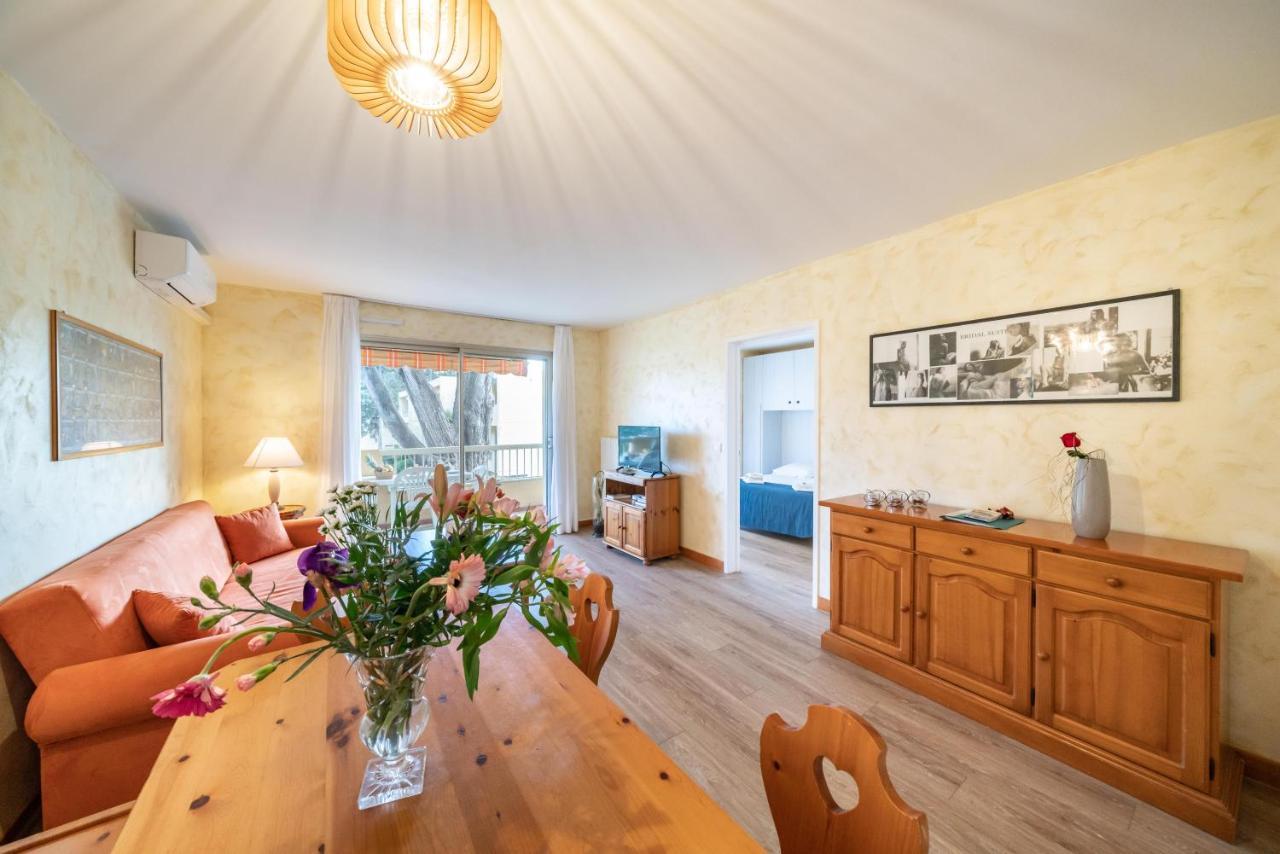 Spacious Apartment At A 5 Min Walk From The Beach Антиб Екстериор снимка