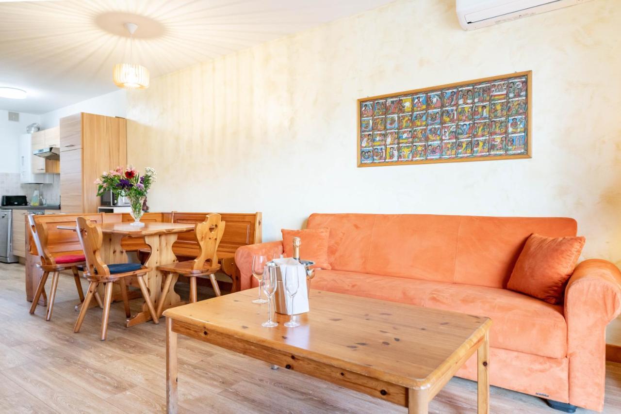 Spacious Apartment At A 5 Min Walk From The Beach Антиб Екстериор снимка