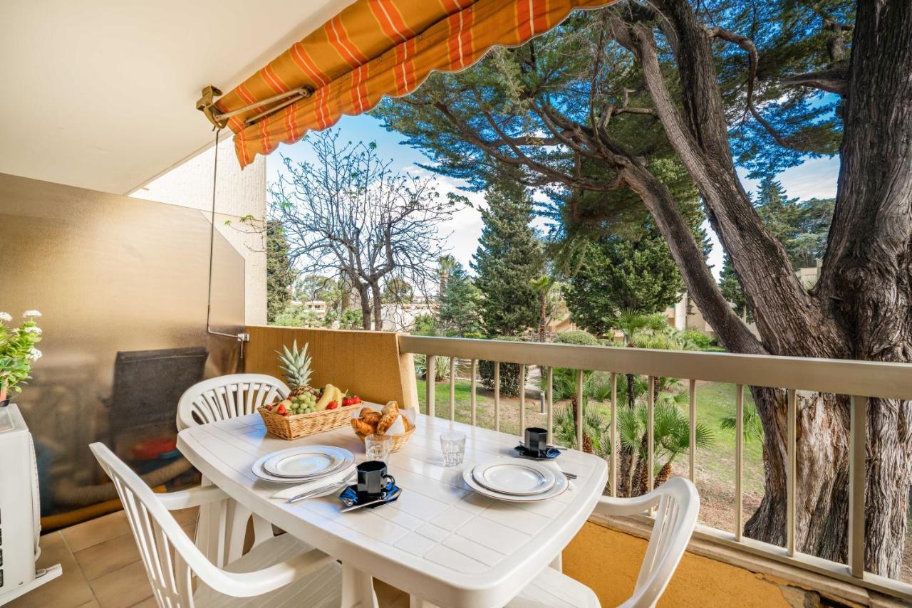 Spacious Apartment At A 5 Min Walk From The Beach Антиб Екстериор снимка